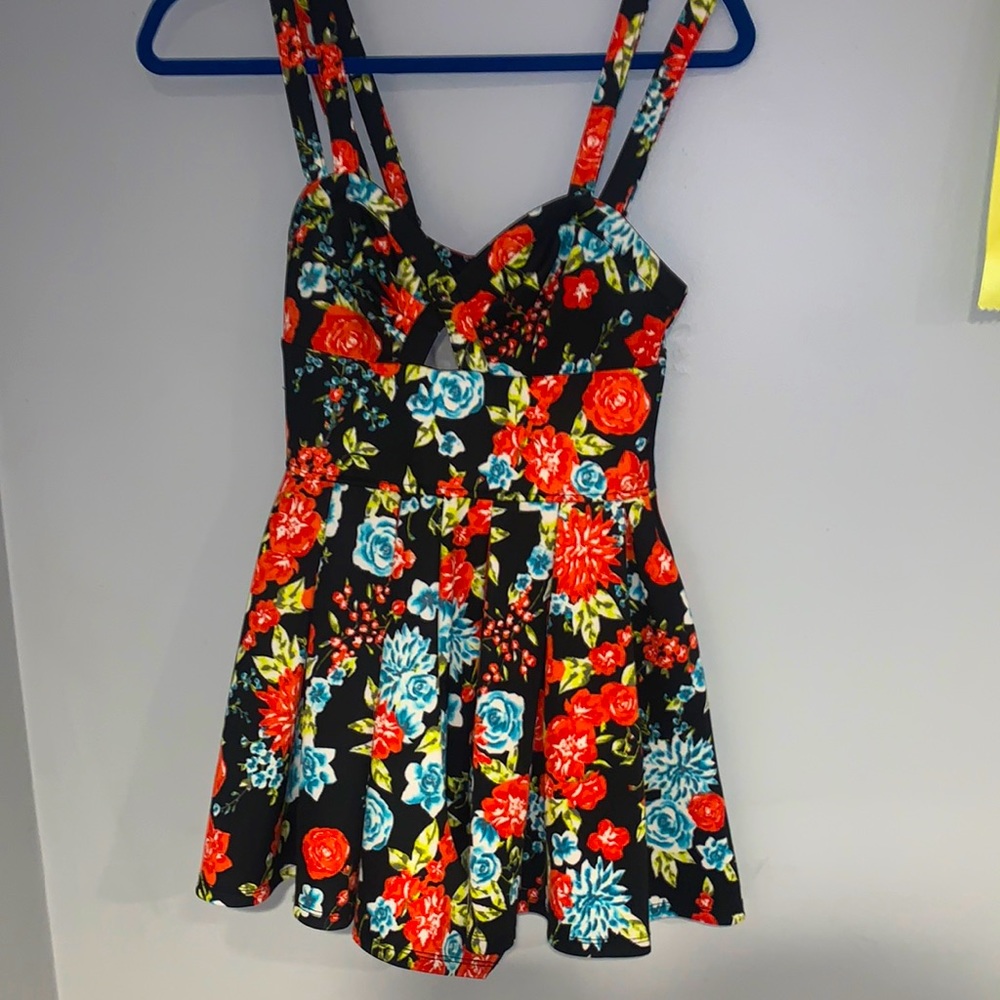 Floral romper dress size S